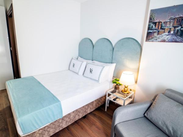 Hotel Vera : photo 4 de la chambre chambre triple Économique