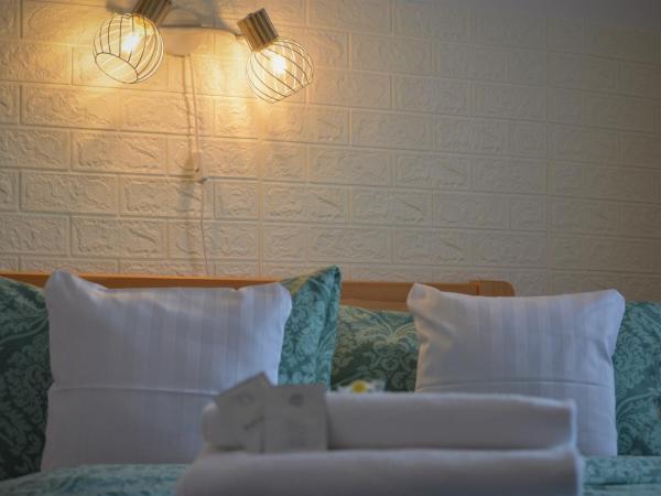 Pension Vyhlídka : photo 3 de la chambre chambre double avec balcon