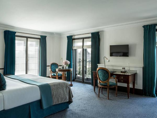 Hôtel Brighton - Esprit de France : photo 3 de la chambre suite louvre - vue sur paris