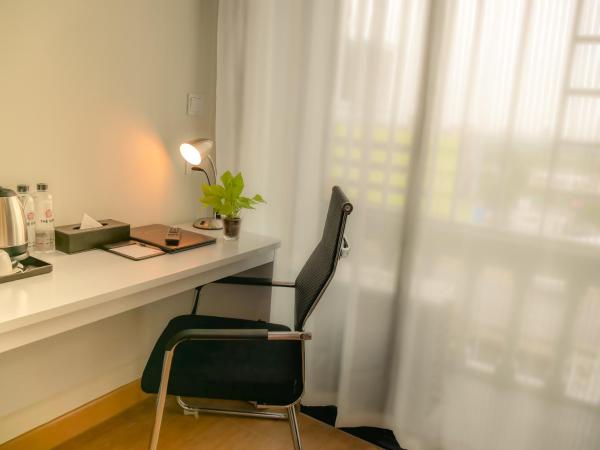 The Kinn Bangkok : photo 3 de la chambre chambre lits jumeaux deluxe