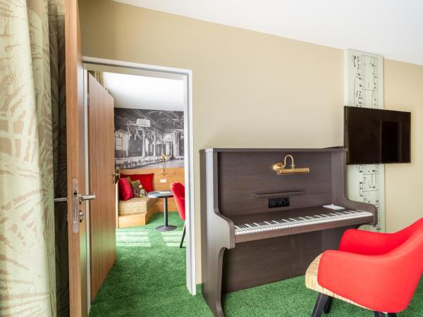 mightyTwice Hotel Dresden : photo 1 de la chambre  chambre familiale avec porte communicante - twicy
