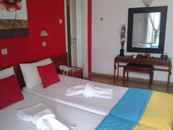 Pasiphae Heraklion Hotel : photo 1 de la chambre chambre triple