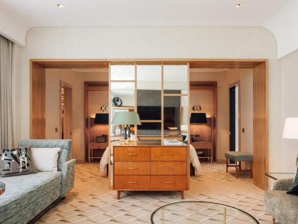 Four Seasons Hotel Ritz Lisbon : photo 4 de la chambre suite lit king-size junior four seasons