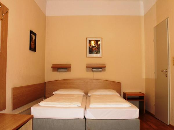 Hotel Graf Stadion : photo 1 de la chambre petite chambre double