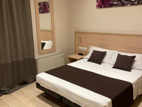 Hotel San Biagio : photo 1 de la chambre chambre double ou lits jumeaux avec salle de bains privative