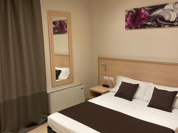 Hotel San Biagio : photo 2 de la chambre chambre double ou lits jumeaux avec salle de bains privative