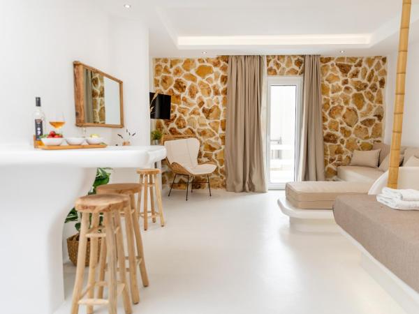 Krina Mare Boutique Hotel : photo 4 de la chambre suite avec balcon