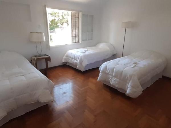 Casabella Bed & Breakfast : photo 2 de la chambre chambre familiale avec salle de bains privative
