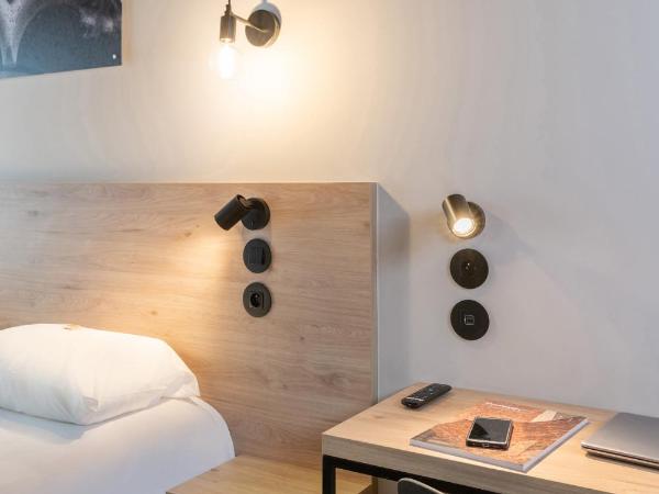 ibis Styles Namur : photo 3 de la chambre chambre double confort avec balcon