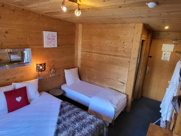 Hôtel Spa L'Oxygène : photo 3 de la chambre chambre triple