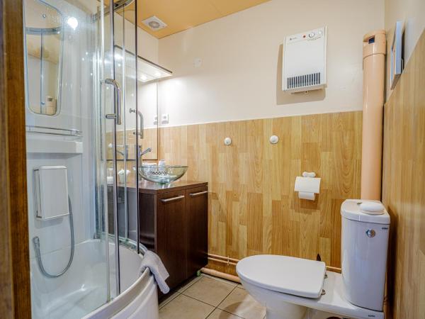 Clos du Bois Brard B&B : photo 7 de la chambre chambre triple - tour