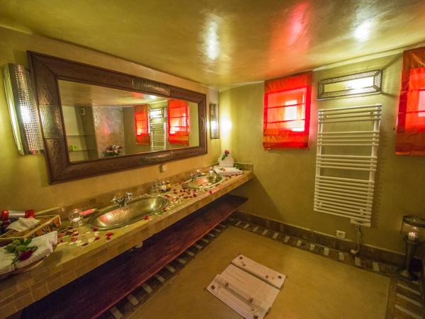 Dar victoria : photo 7 de la chambre chambre double ou lits jumeaux deluxe avec balcon