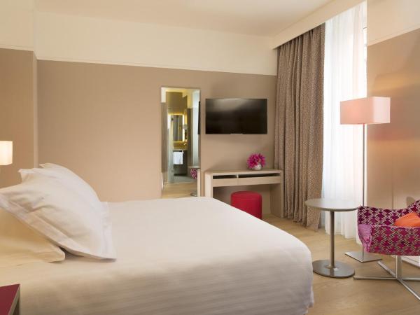 Oceania l'Hôtel de France Nantes : photo 1 de la chambre chambre double ou lits jumeaux confort 