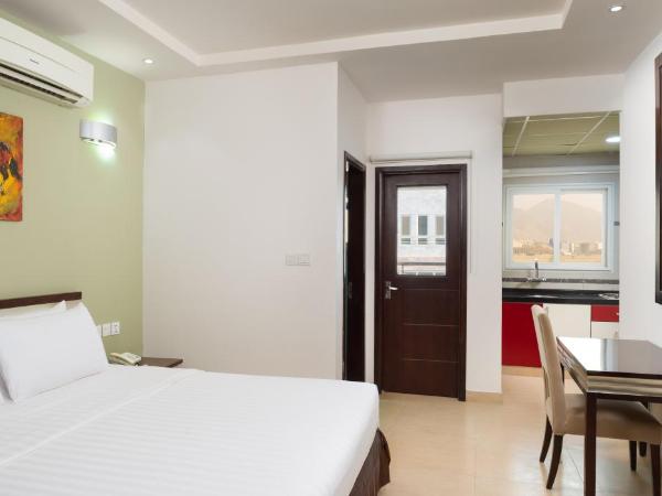 Centara Life Muscat Dunes Hotel : photo 4 de la chambre chambre lit king-size deluxe