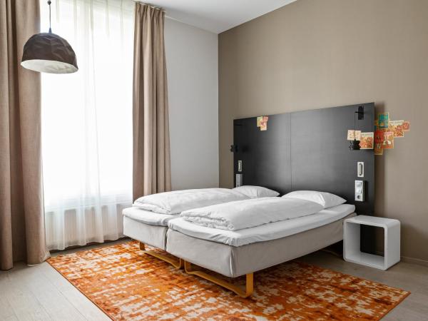 Comfort Hotel Grand Central : photo 3 de la chambre chambre lits jumeaux standard