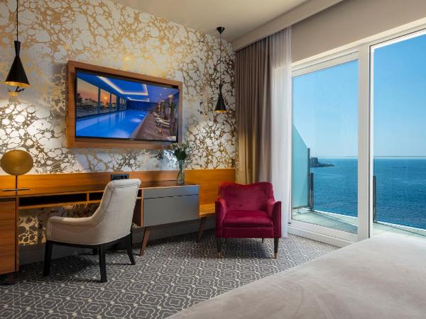 Royal Ariston Hotel : photo 3 de la chambre chambre double ou lits jumeaux de luxe avec balcon et vue sur la mer 