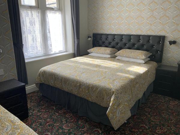 Myrtle house : photo 3 de la chambre chambre double avec lit d'appoint