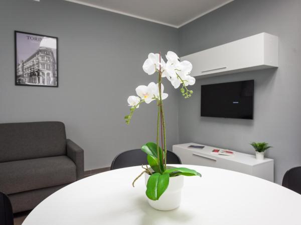 TURINHOMETOWN Residence Apartments : photo 10 de la chambre appartement avec terrasse