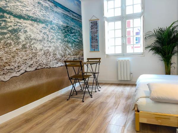 Maison d'hôtes City Break MIRADOUR : photo 10 de la chambre chambre triple