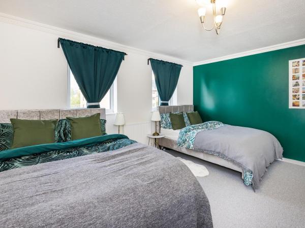 Inglewood Hub : photo 1 de la chambre chambre familiale avec salle de bains privative