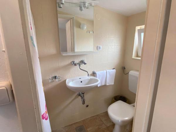 Apartments & Rooms Samohod : photo 9 de la chambre chambre double