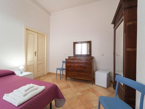 Palau Marco Polo : photo 8 de la chambre chambre double avec salle de bains privative extérieure