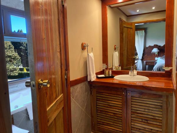 Charming Luxury Lodge & Private Spa : photo 5 de la chambre suite classique avec baignoire d'hydromassage