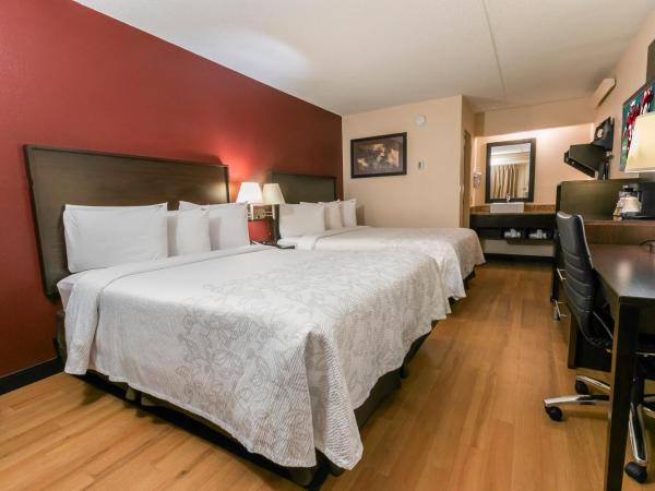Red Roof Inn PLUS+ Nashville Fairgrounds : photo 1 de la chambre chambre deluxe avec 2 lits doubles - non-fumeurs