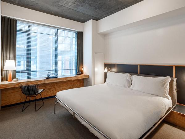 The Emily Hotel : photo 4 de la chambre chambre lit king-size standard