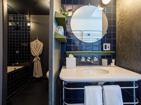 The Emily Hotel : photo 4 de la chambre chambre lit king-size deluxe