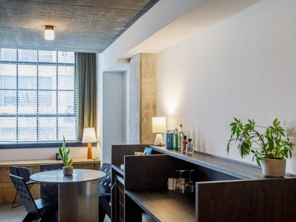 The Emily Hotel : photo 3 de la chambre loft