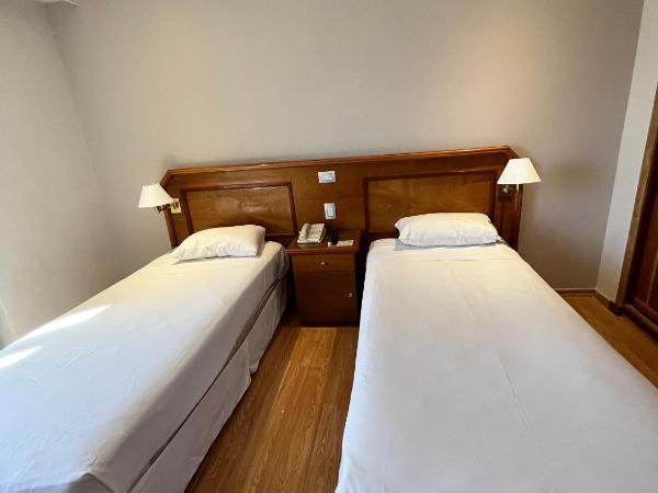 Bristol Hotel : photo 4 de la chambre habitaciÓn estandar - 2 camas individuales - vista ciudad