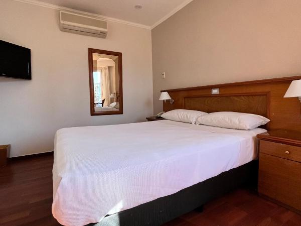 Bristol Hotel : photo 3 de la chambre habitaciÓn estandar - cama grande - vista ciudad