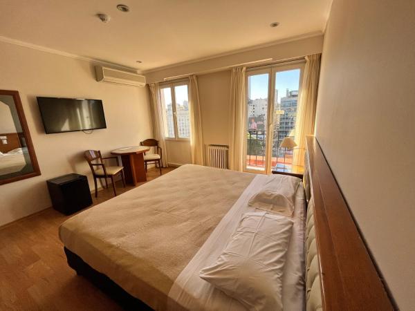 Bristol Hotel : photo 1 de la chambre chambre supérieure - vue sur ville