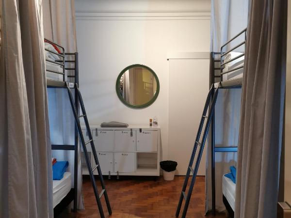 Castilho 63 Hostel & Suites : photo 4 de la chambre lit dans dortoir pour femmes de 8 lits