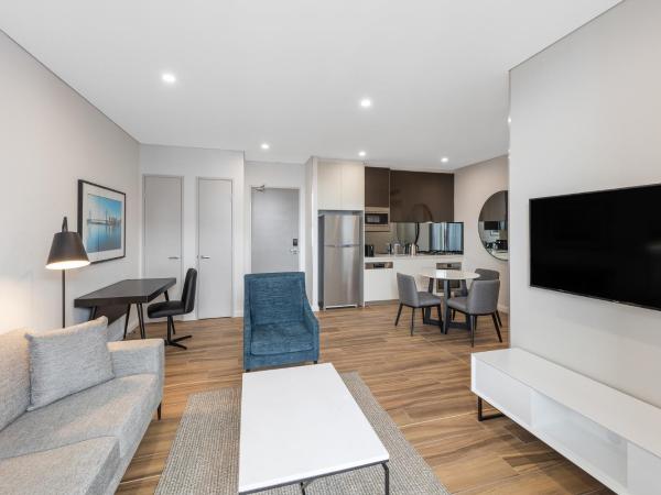 Meriton Suites Coward Street, Mascot : photo 5 de la chambre suite 1 chambre lit king-size deluxe