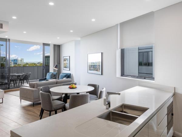 Meriton Suites Coward Street, Mascot : photo 3 de la chambre suite de luxe 3 chambres