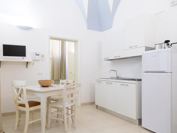 Casa Mamma Elvira : photo 10 de la chambre chambre familiale avec salle de bains