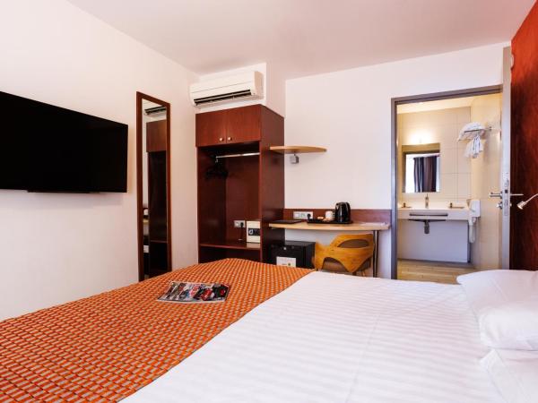 Hotel SPA Plage St Jean : photo 2 de la chambre chambre double accessible aux personnes à mobilité réduite - rez-de-chaussée