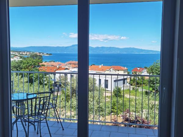 Guesthouse Olei : photo 3 de la chambre chambre double avec balcon - vue sur mer