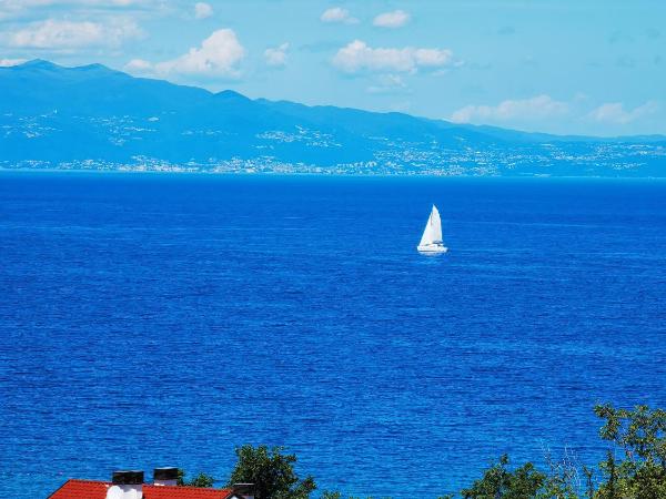 Guesthouse Olei : photo 4 de la chambre suite lit king-size - vue sur mer