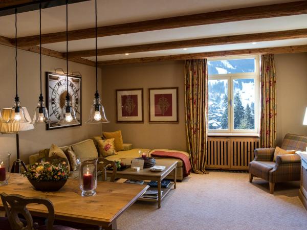 Gstaad Palace : photo 2 de la chambre suite de luxe - vue sur montagne