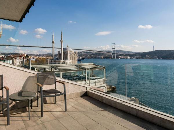 Radisson Blu Bosphorus Hotel : photo 7 de la chambre suite avec terrasse - vue sur bosphore