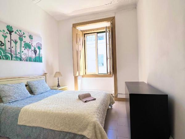 Frank's House & Happy BELEM : photo 5 de la chambre chambre double standard avec salle de bains commune