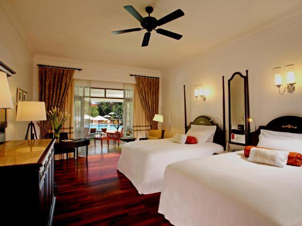Centara Grand Beach Resort & Villas Hua Hin : photo 3 de la chambre chambre familiale avec terrasse et piscine