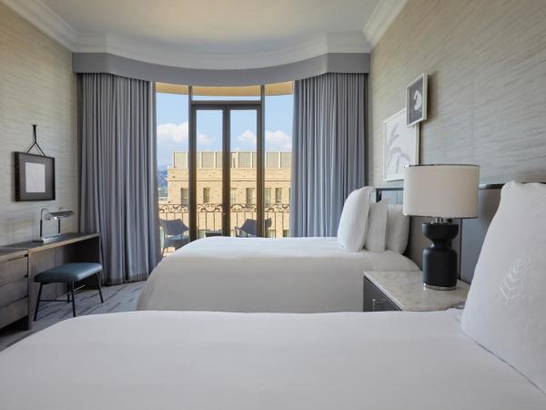 Beverly Wilshire, A Four Seasons Hotel : photo 3 de la chambre chambre double avec 2 lits doubles et balcon