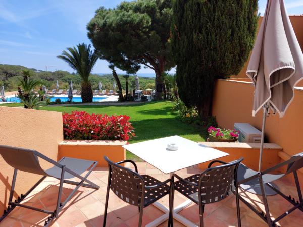 Hôtel les Bouis - Vue mer : photo 10 de la chambre chambre double - vue sur mer