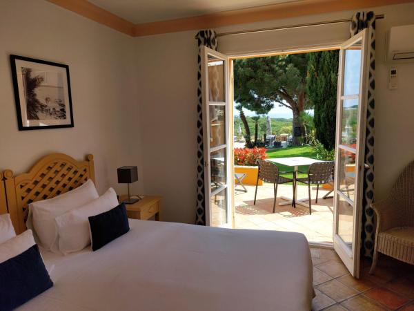 Hôtel les Bouis - Vue mer : photo 9 de la chambre chambre double - vue sur mer