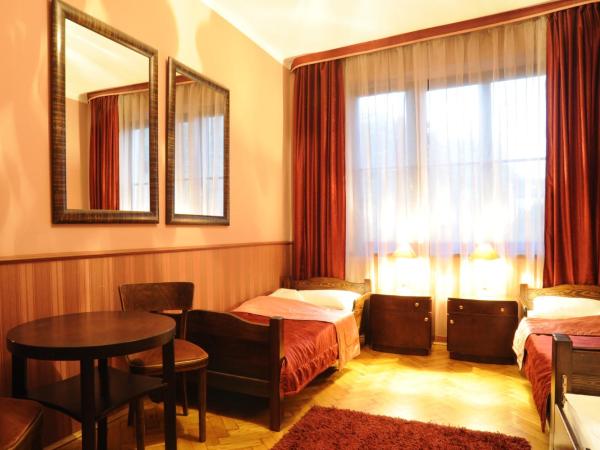 Hostel Deco : photo 4 de la chambre chambre lits jumeaux