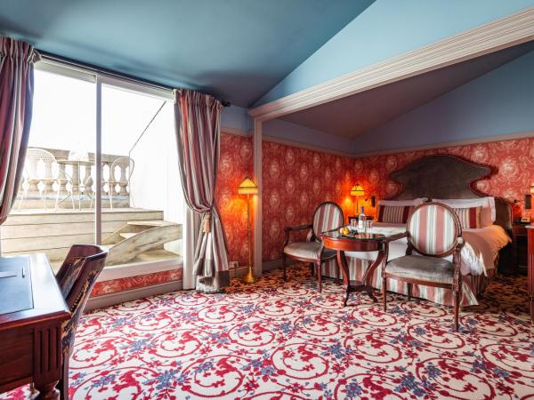 InterContinental Bordeaux Le Grand Hotel, an IHG Hotel : photo 5 de la chambre luxueuse chambre king avec balcon